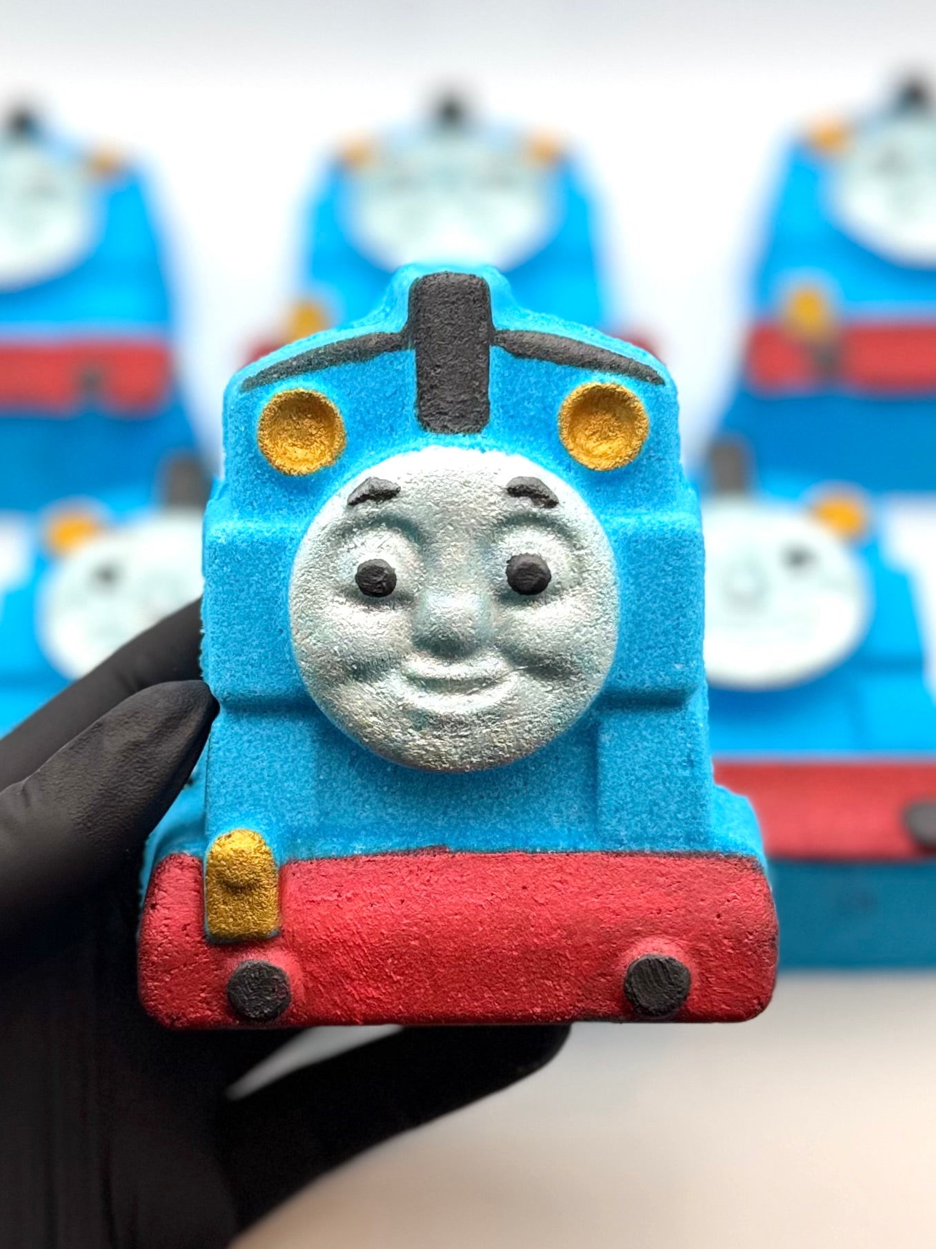 Thomas the tank engine bath bomb