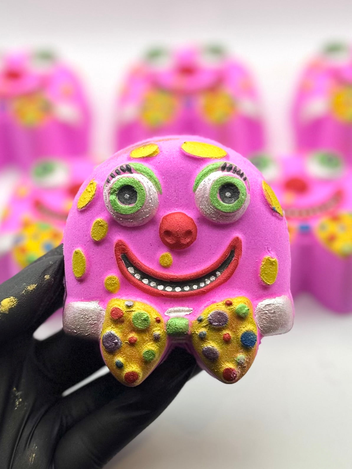 Mr Blobby bath bomb